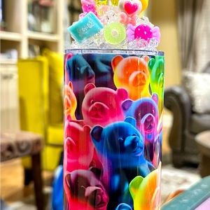 Gummy bear tumbler with candy topper
